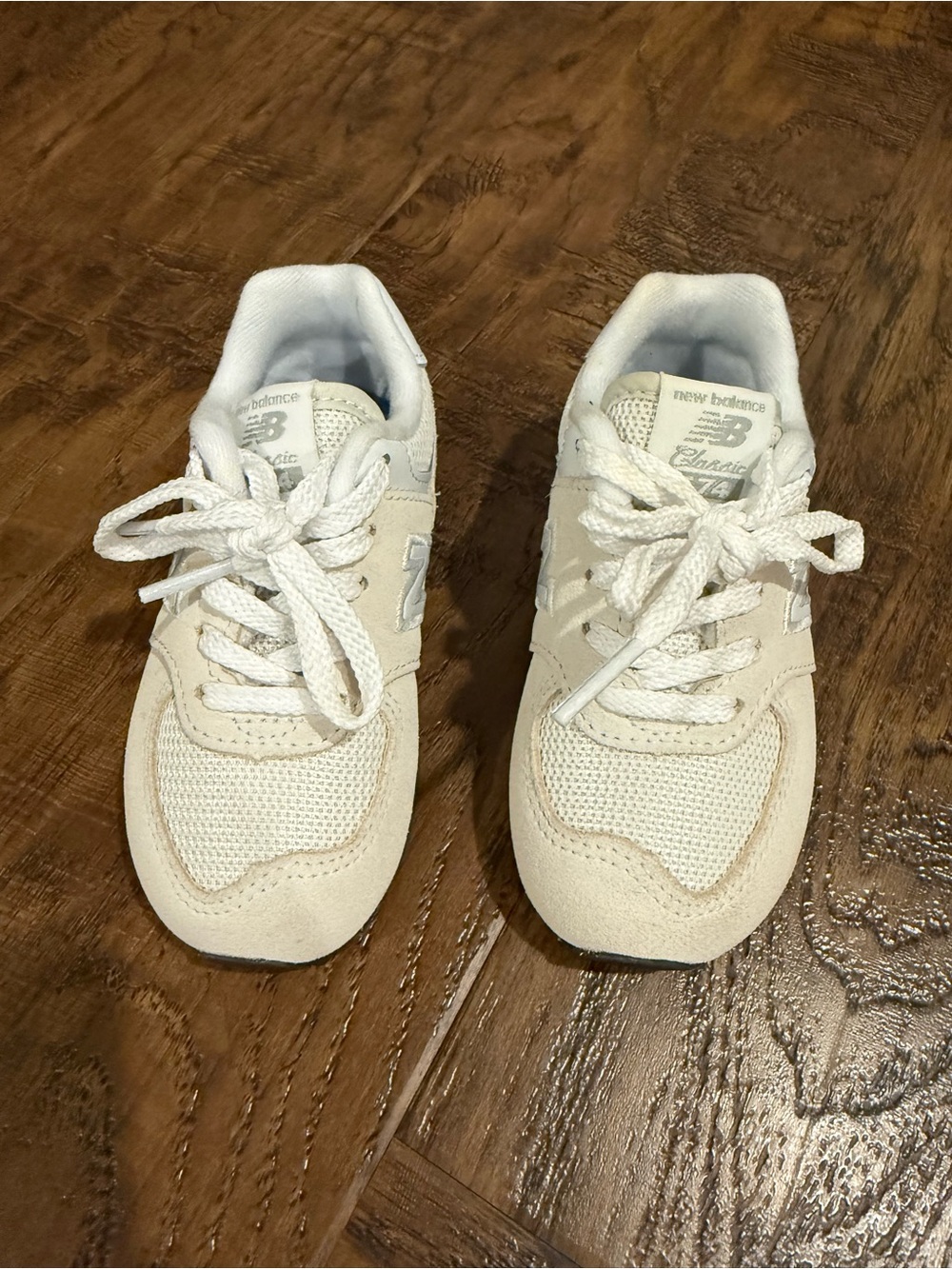 New Balance Kids Off-White/Tan Lace-Up Sneakers
